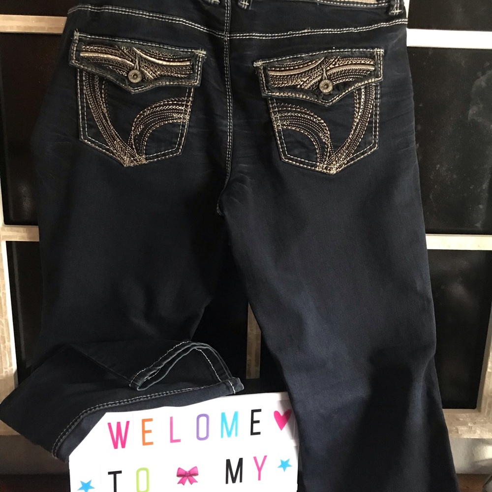 Ariya NWT Curvy Jeans